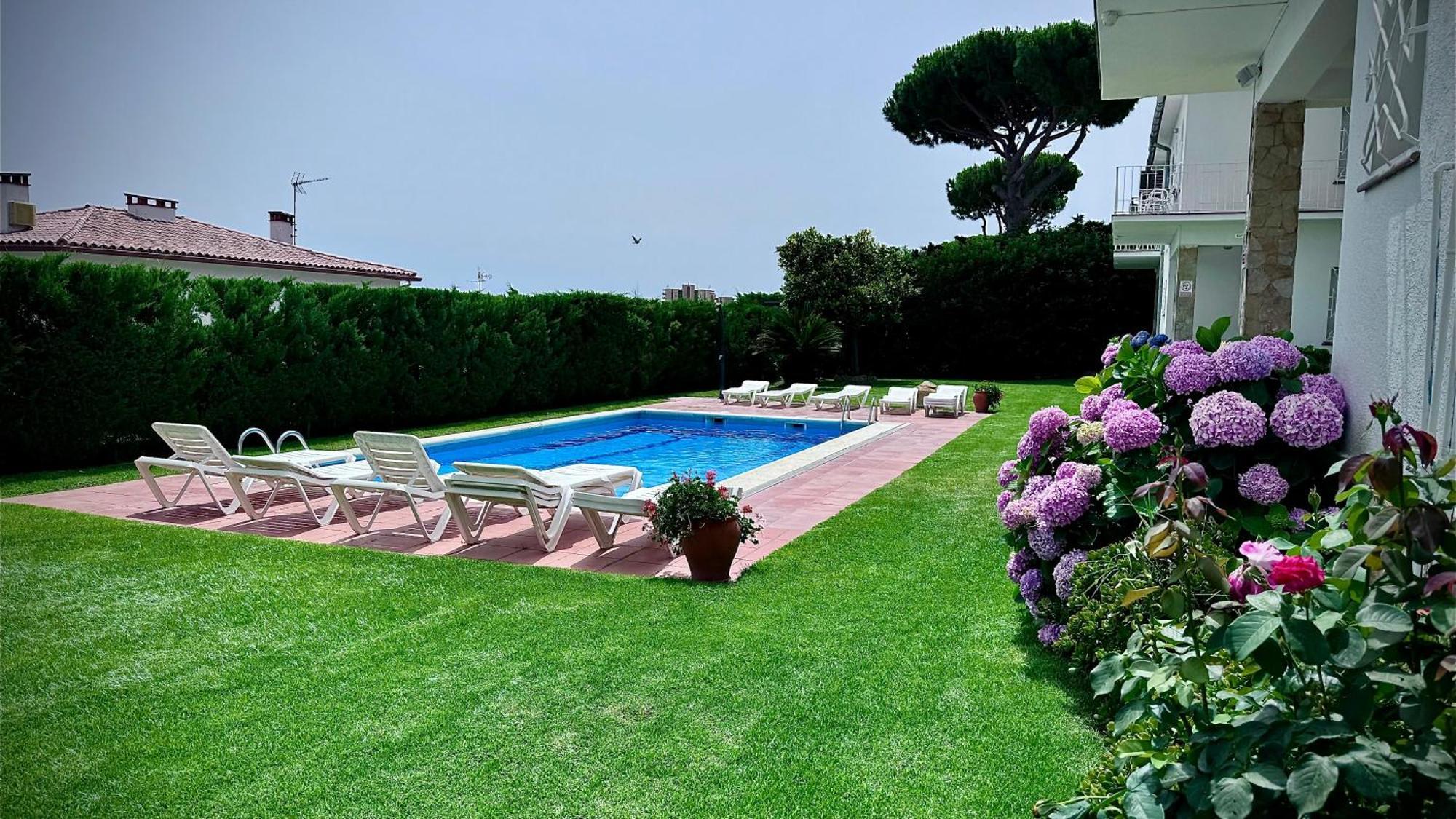 Apartamentos Rayon Du Soleil Sant Feliu de Guíxols Eksteriør bilde